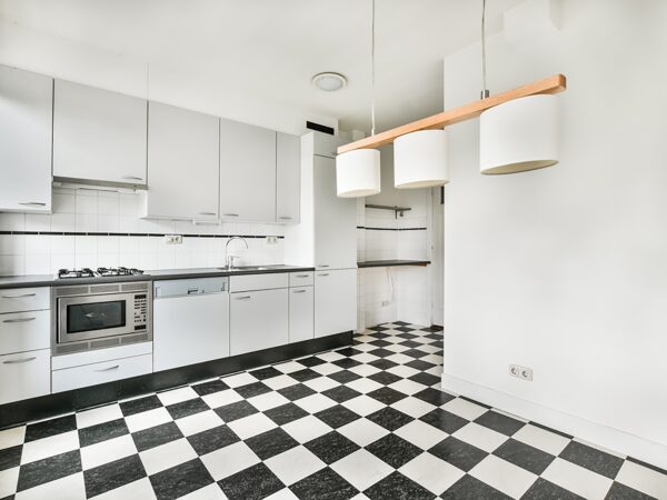 Como Escolher o Piso Certo para Cozinhas Funcionais?