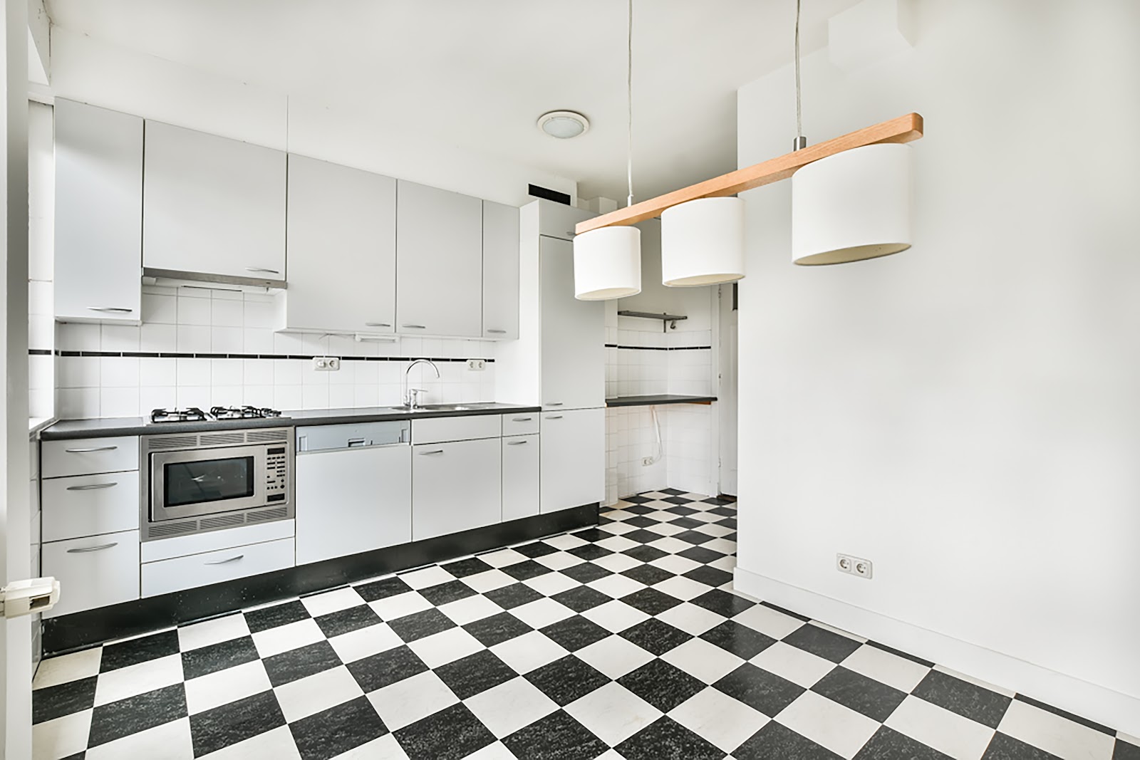 Como Escolher o Piso Certo para Cozinhas Funcionais?